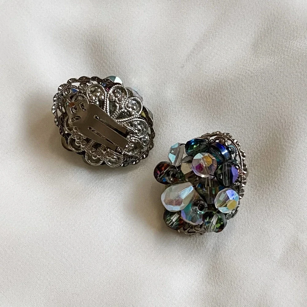 VTG Aurora Borealis Cluster Bead Clip Earrings - Picture 7 of 7
